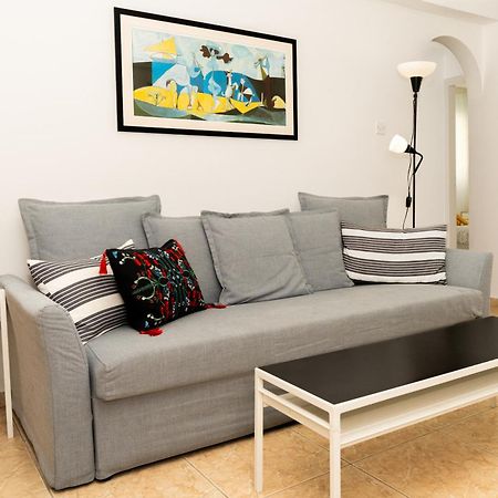Olivia Mackenzie 2 Bedroom Flat With Pool Larnaca Exterior photo